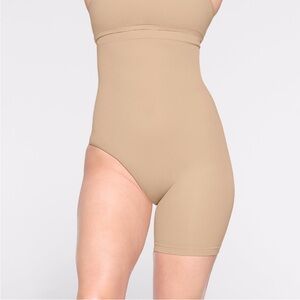 SKIMS - Nude One Leg Shapewear Short High Waist S | NWOT